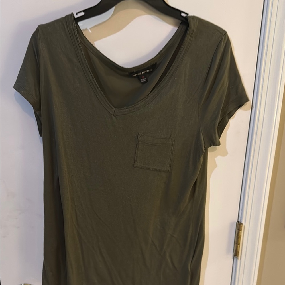 Rock & Republic Khaki Short Sleeve Tee